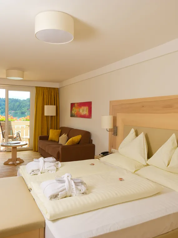 Rooms & apartments by Lake Klopein